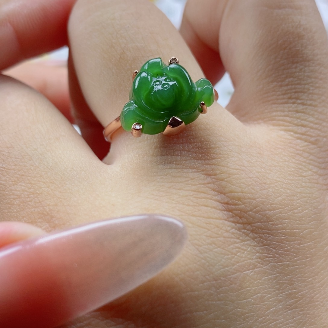 银S925镶嵌戒指和田玉（碧玉）