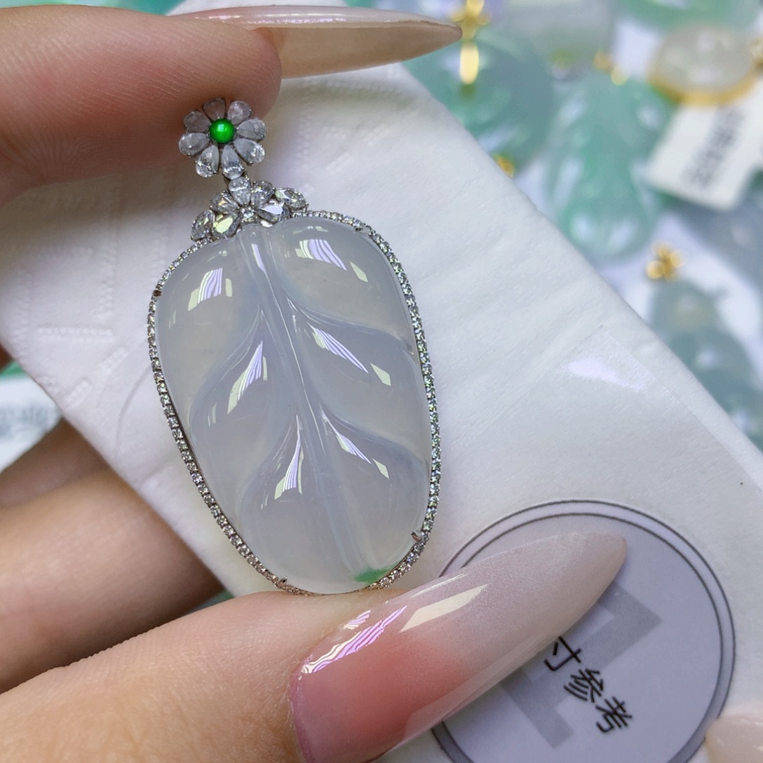 翡翠18K金镶嵌颈饰天然缅甸翡翠a货百元以上9元证书费自理