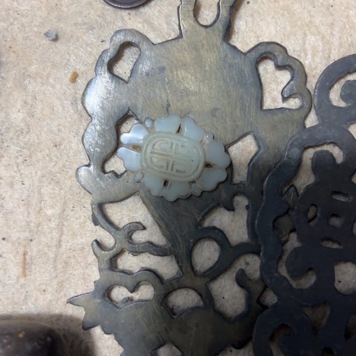 无***为大叶紫檀（黑酸枝木类）