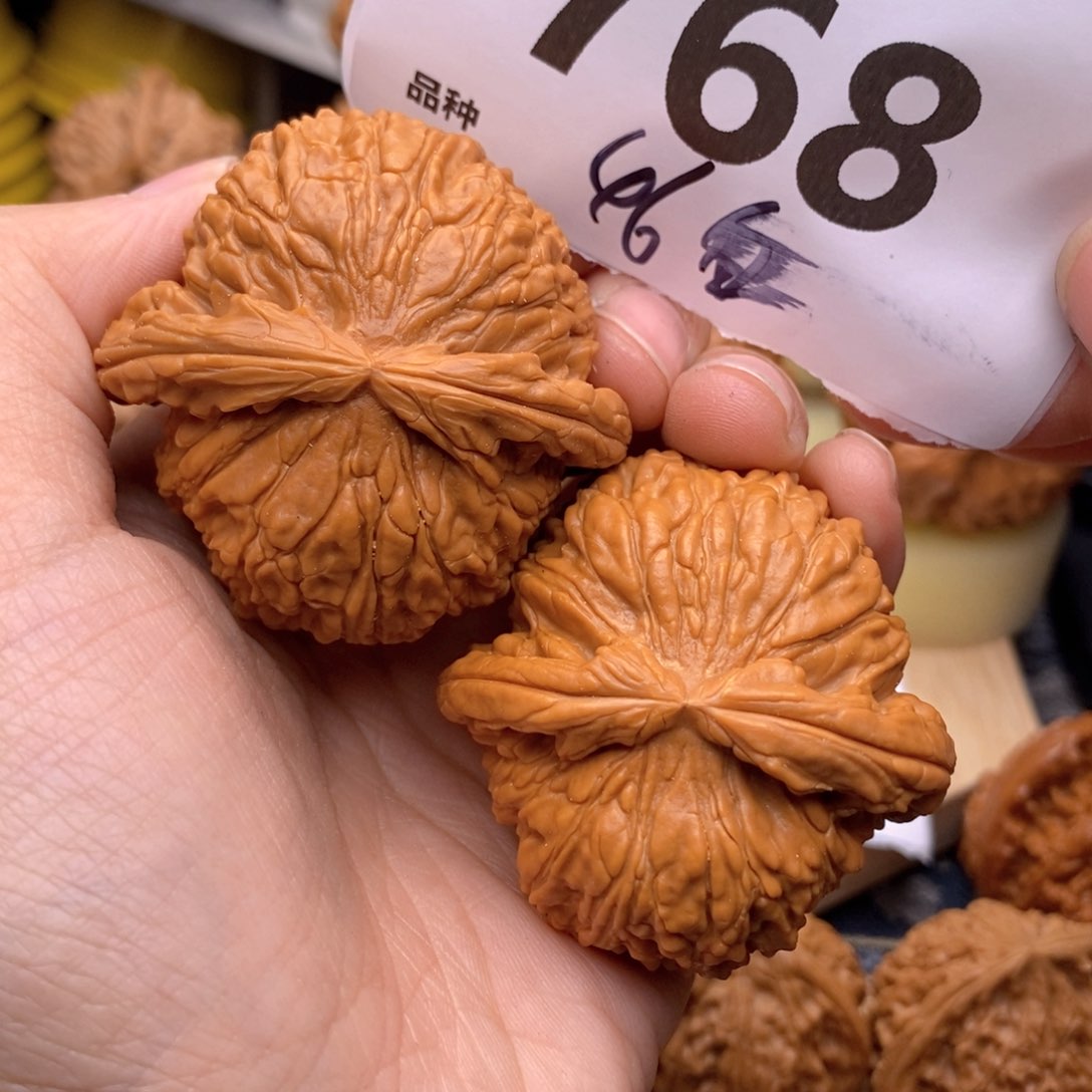 文玩核桃把件768号46白