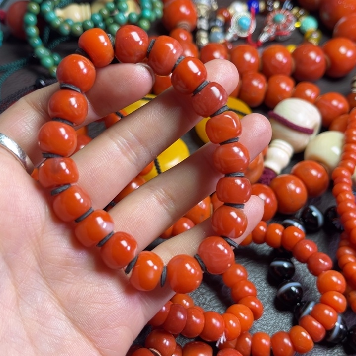 颈饰琉璃一***?琉璃…………..