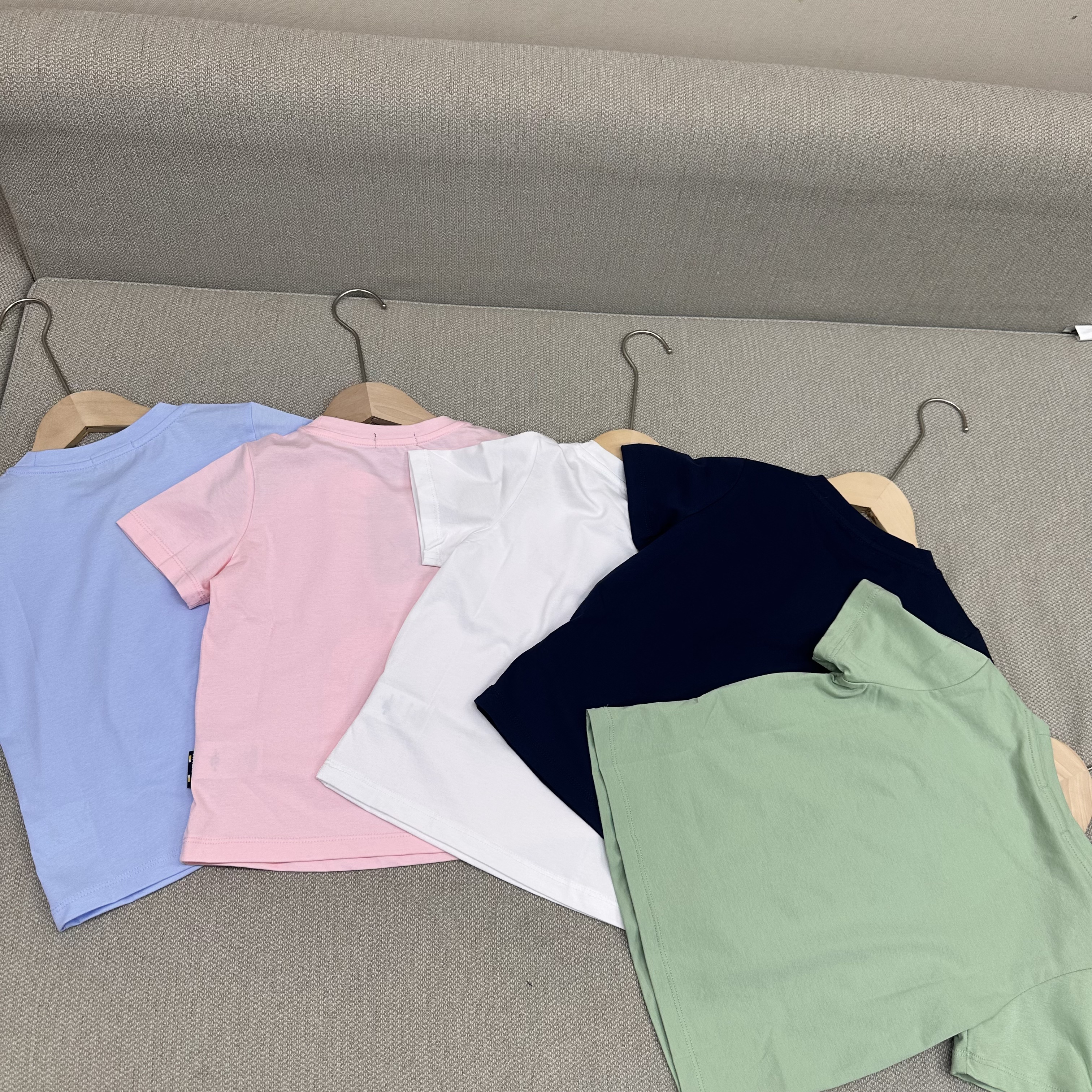 2、五色格子童装男女童可亲子T恤新品中大童透气短袖圆领衫