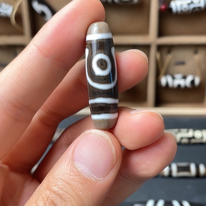 维****玛瑙/玉髓未镶嵌颈饰