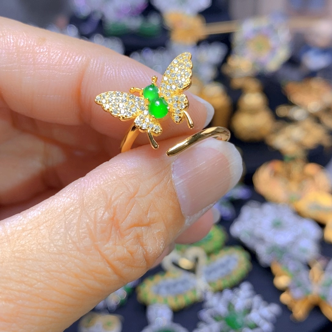 翡翠耳钉银S925镶嵌天然翡翠