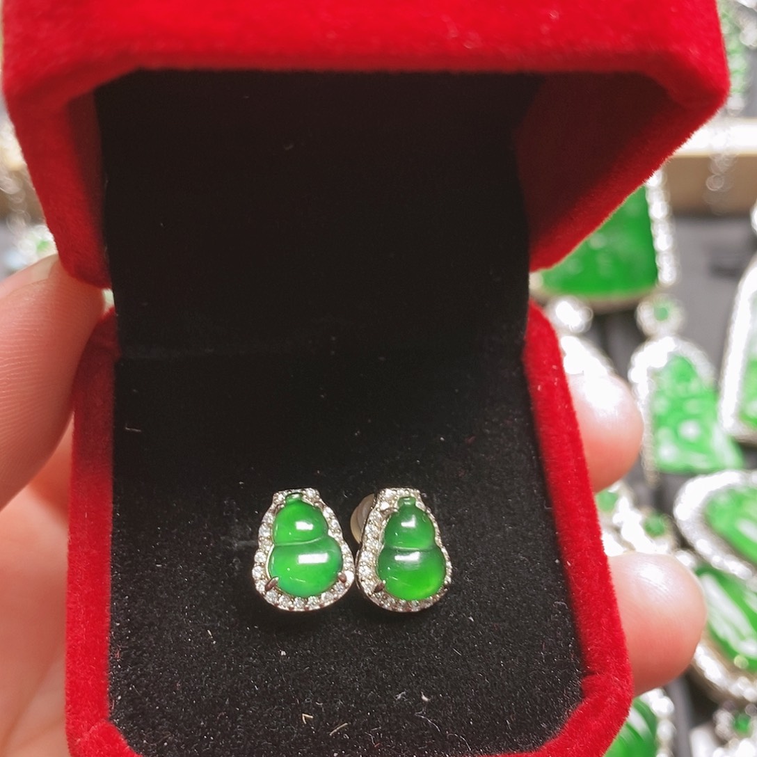翡翠耳饰未镶嵌耳钉1