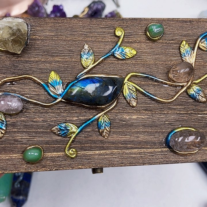 桑***7未镶嵌紫晶摆件水晶