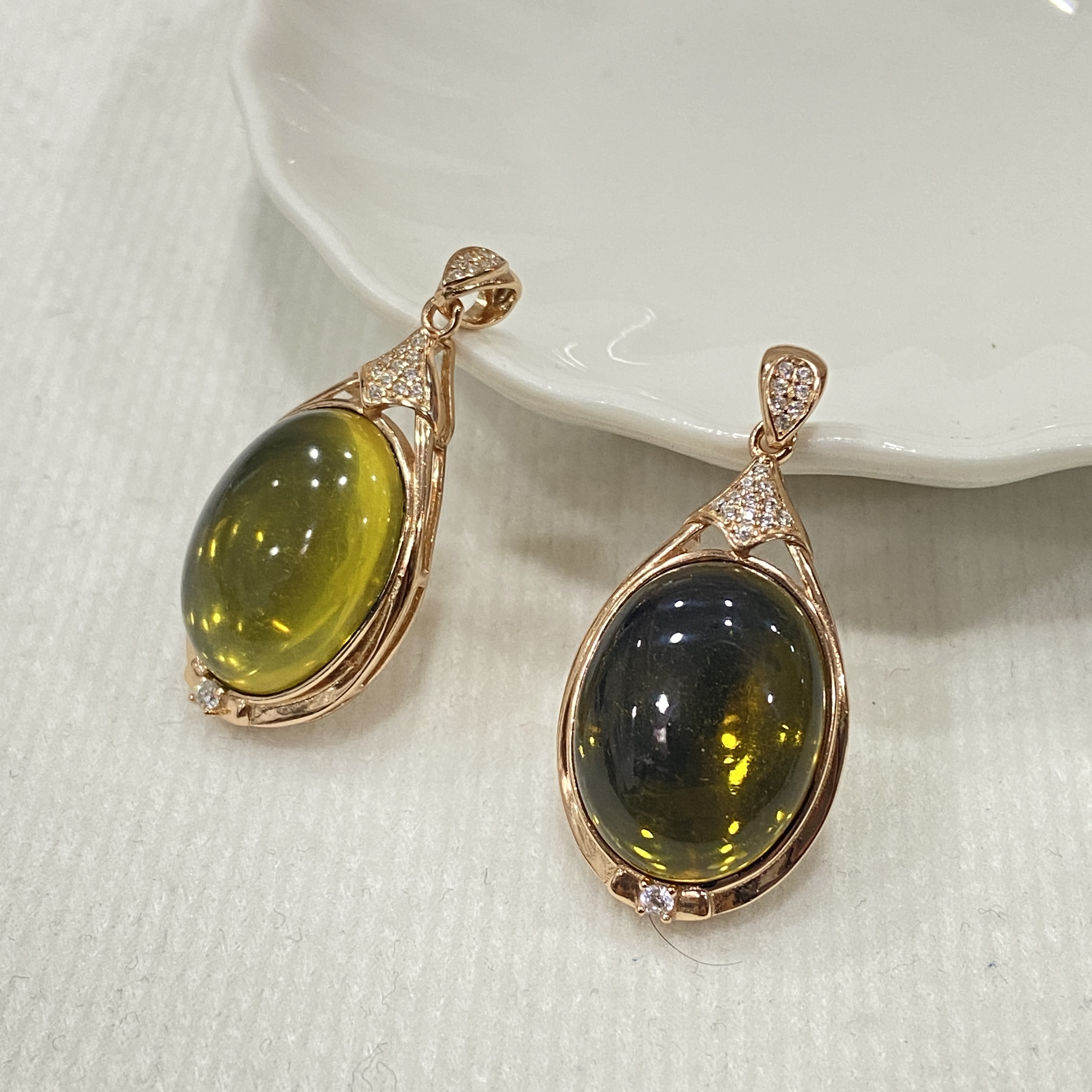 【胖丁珠宝】s925银镶琥珀吊坠8-H195P31【多样性发一件】15*19配链