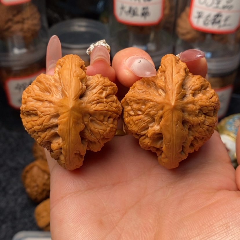 【闪购商品】文玩核桃把件46精品金公子……