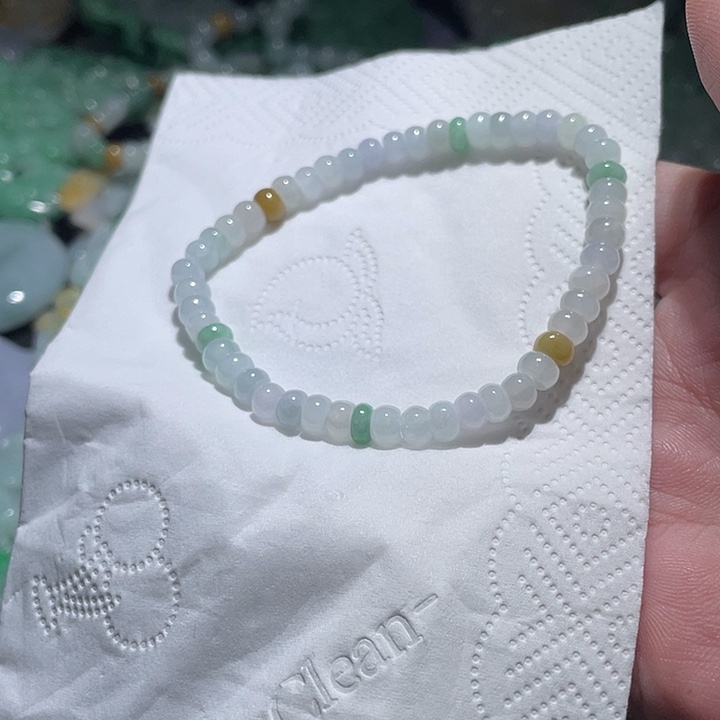 颈饰未镶嵌翡翠天