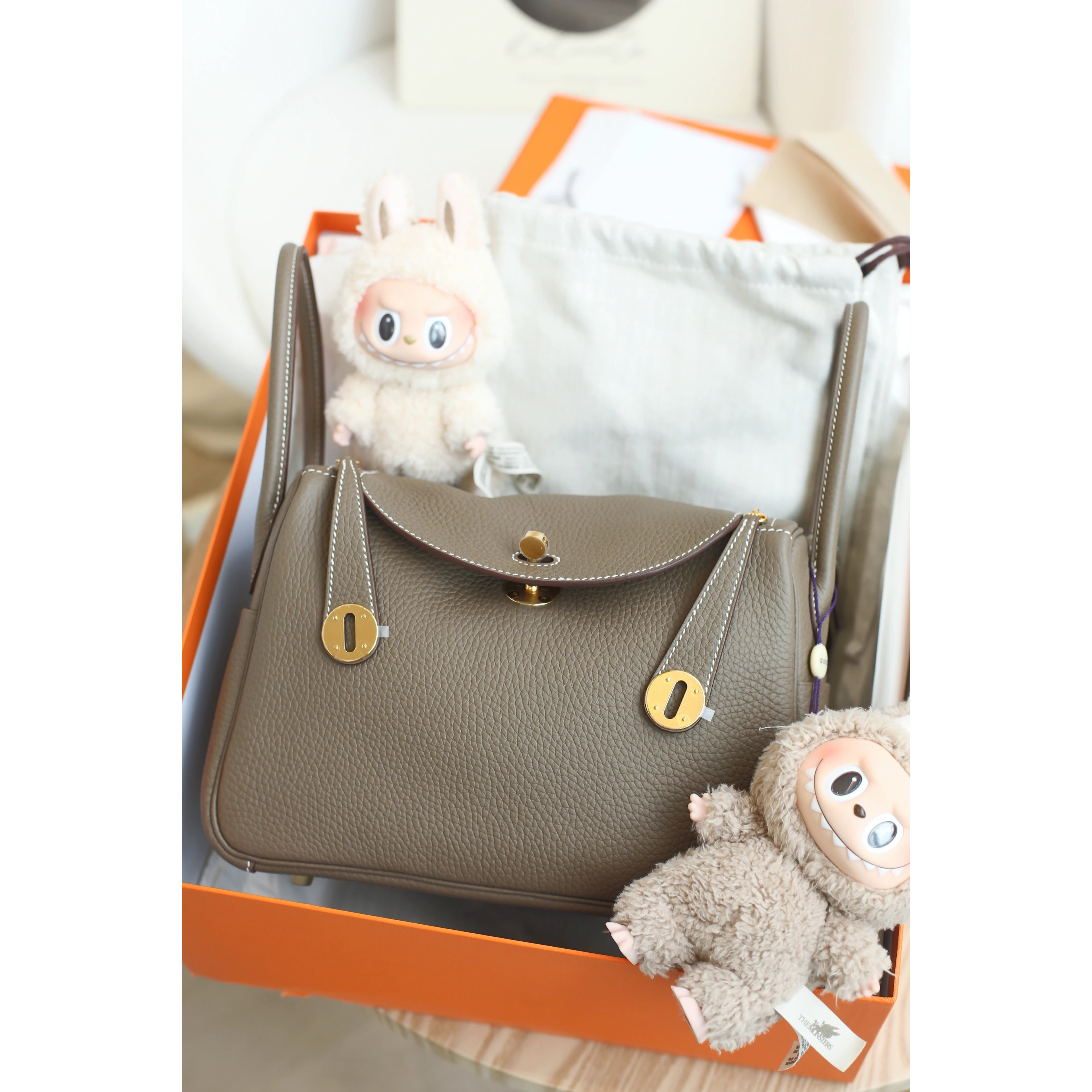 未使用 Hermes/爱马仕 Lindy26 K刻 TC皮 大象灰 金扣
