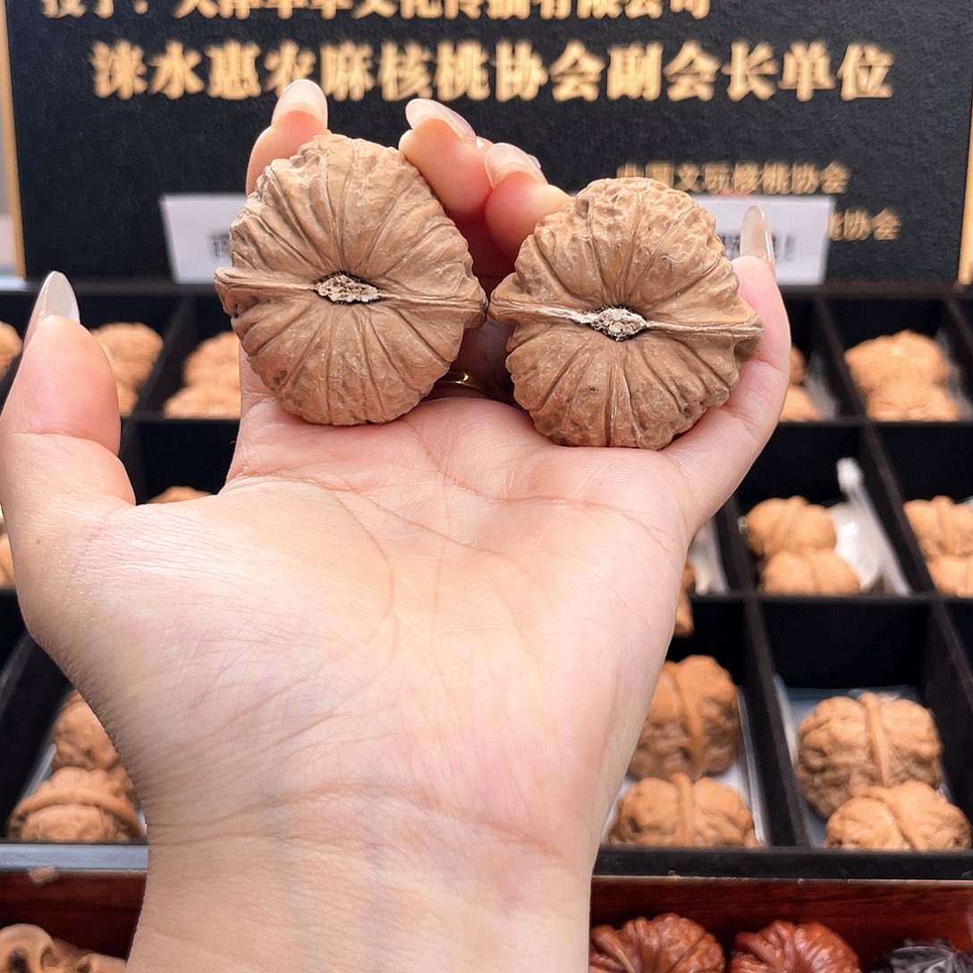 把件文玩核桃42南瓜全品石膏底大眼睛正肩4214