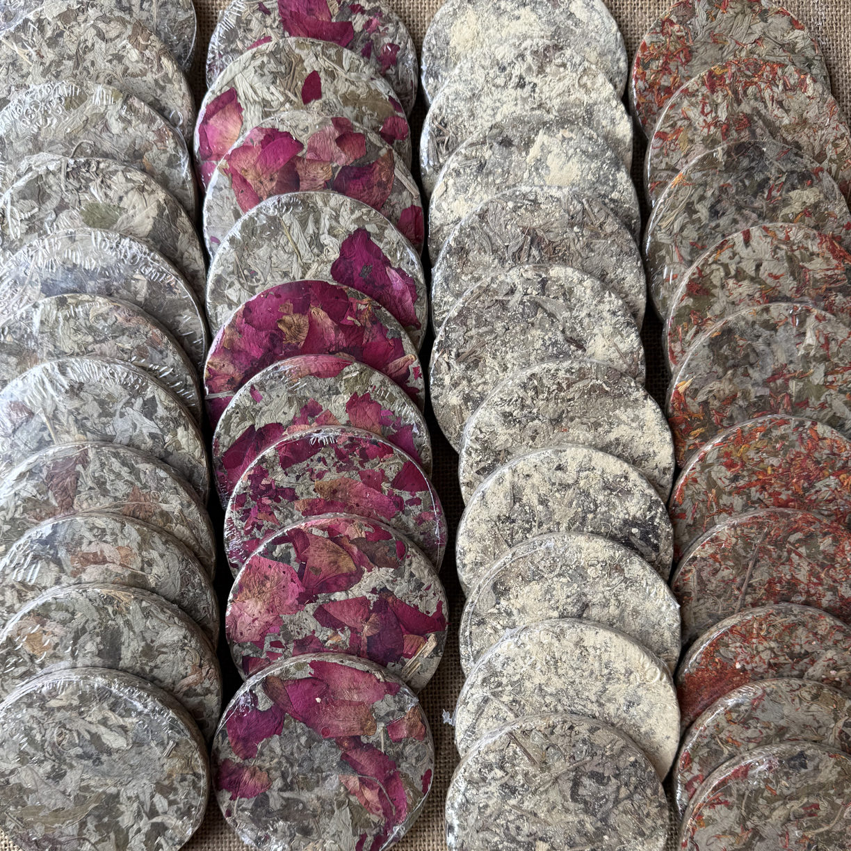 艾草浴饼可用于泡澡洗浴有止痒功效