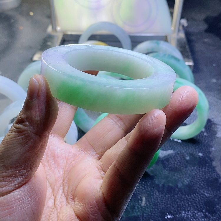 【闪购商品】定制翡翠不退不换未镶嵌?****?