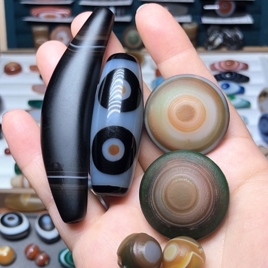 未镶嵌颈饰玛瑙/玉髓品***1