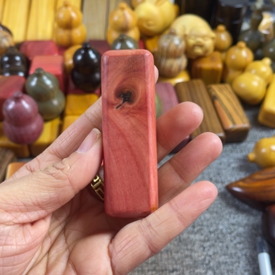 好***运大叶紫檀（黑酸枝木类）