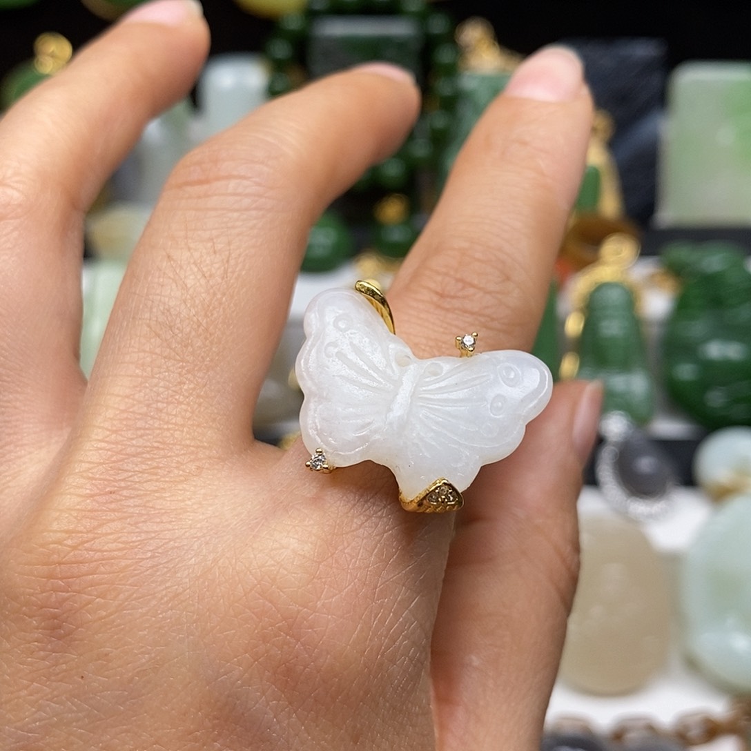 和田玉银S925镶嵌颈饰