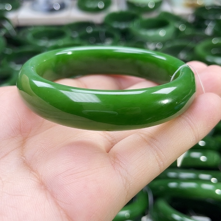 未镶嵌手镯和田玉（碧玉）