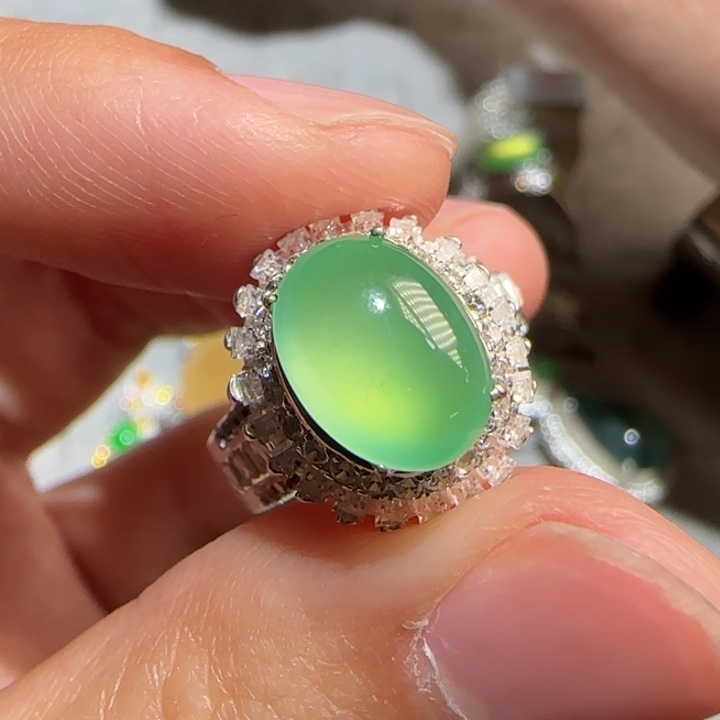 定制翡翠未镶嵌翡翠