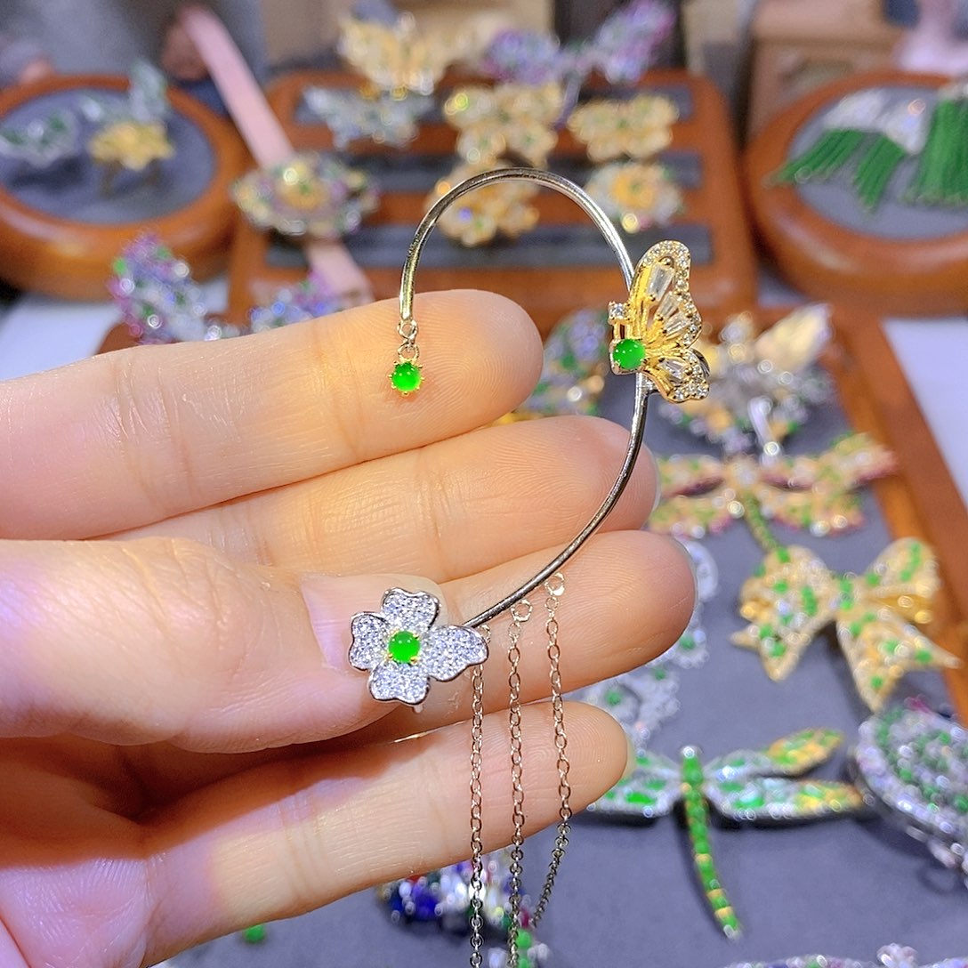 颈饰银S925镶嵌翡翠