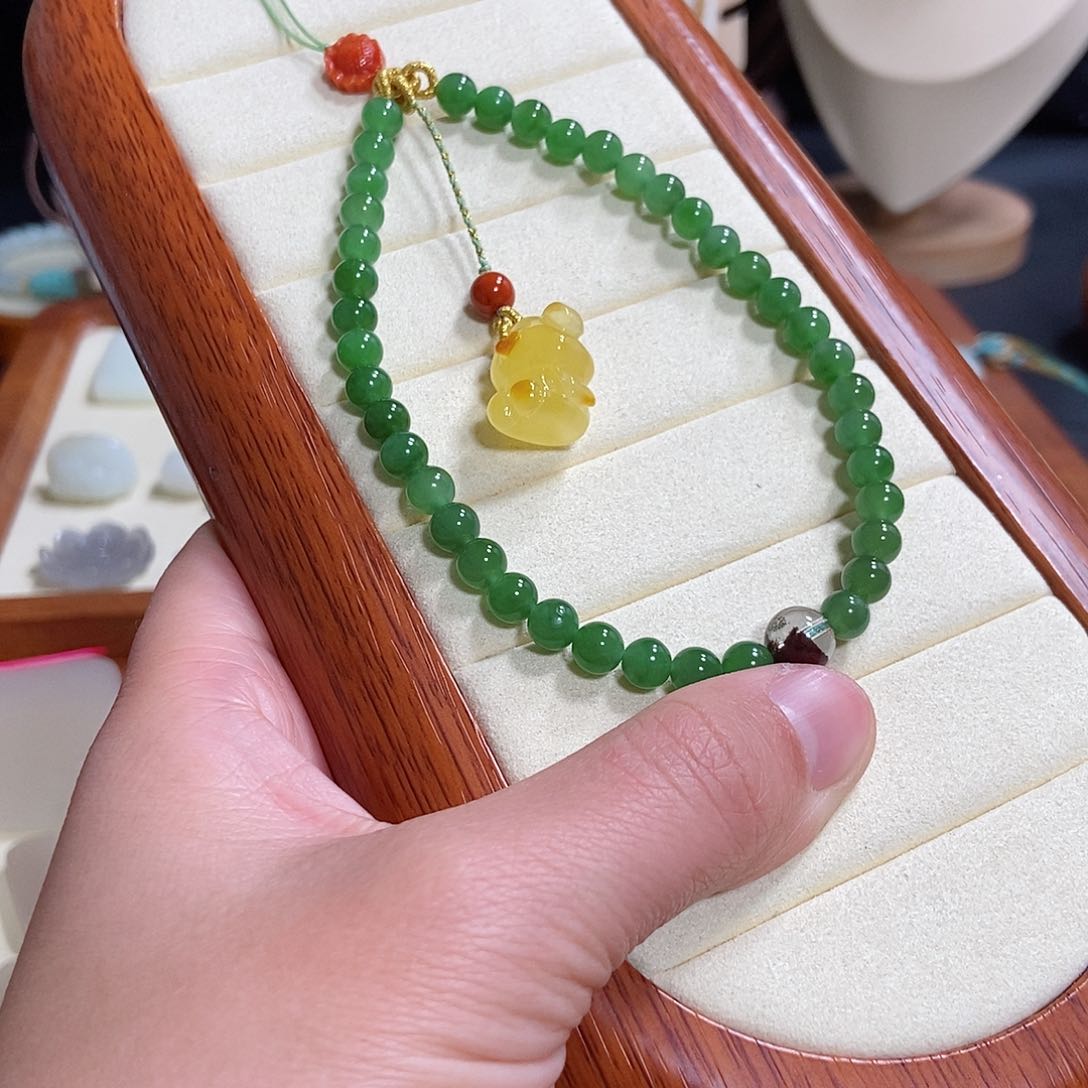 和田玉车挂未镶嵌