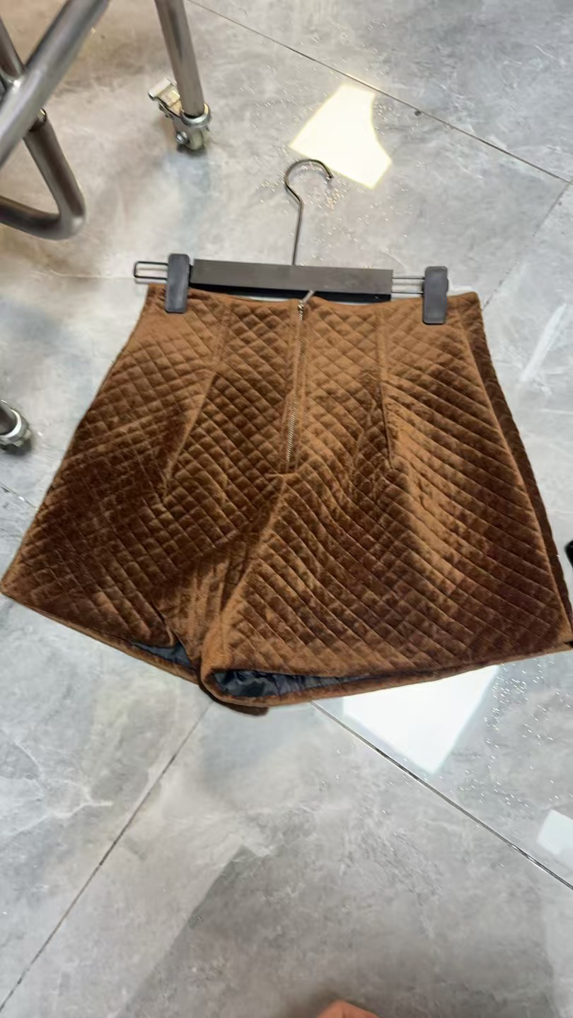 卡其色女装短裤高腰