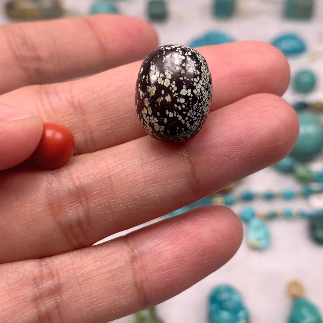 玛瑙/玉髓未镶嵌枣珠一颗