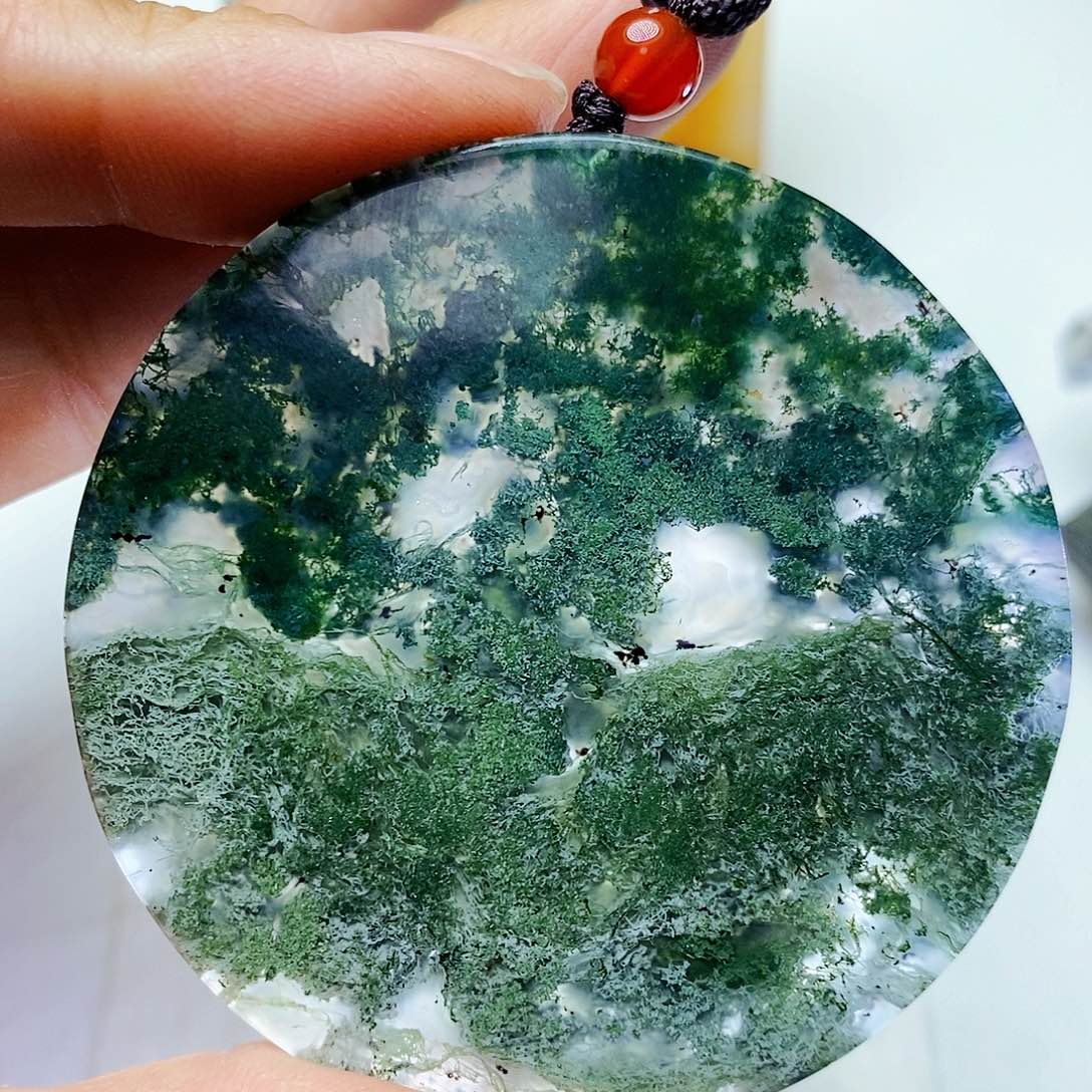 玛瑙/玉髓颈饰未镶嵌皇**?