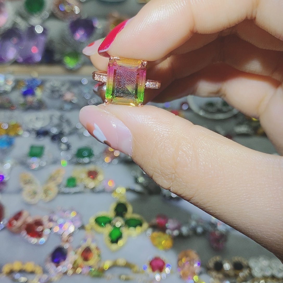 【闪购商品】托帕石耳饰银S925镶嵌