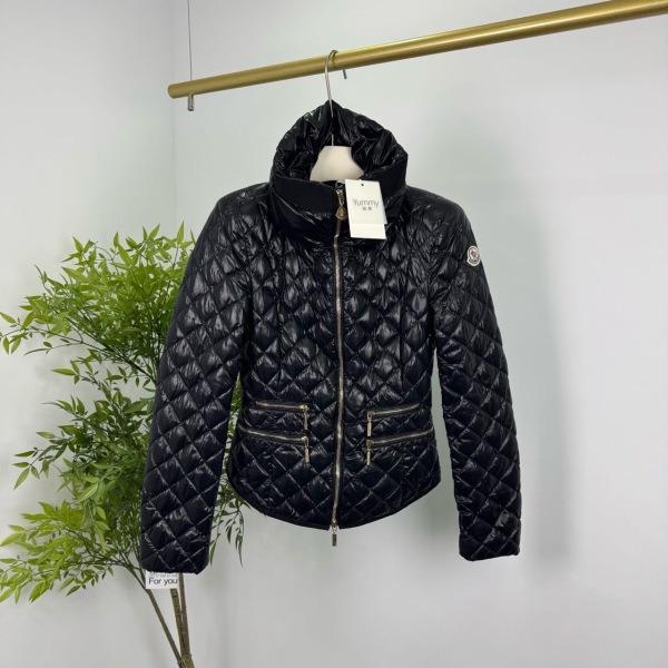 妃鱼/盟可睐/聚酯纤维/羽绒服/95新/格二11