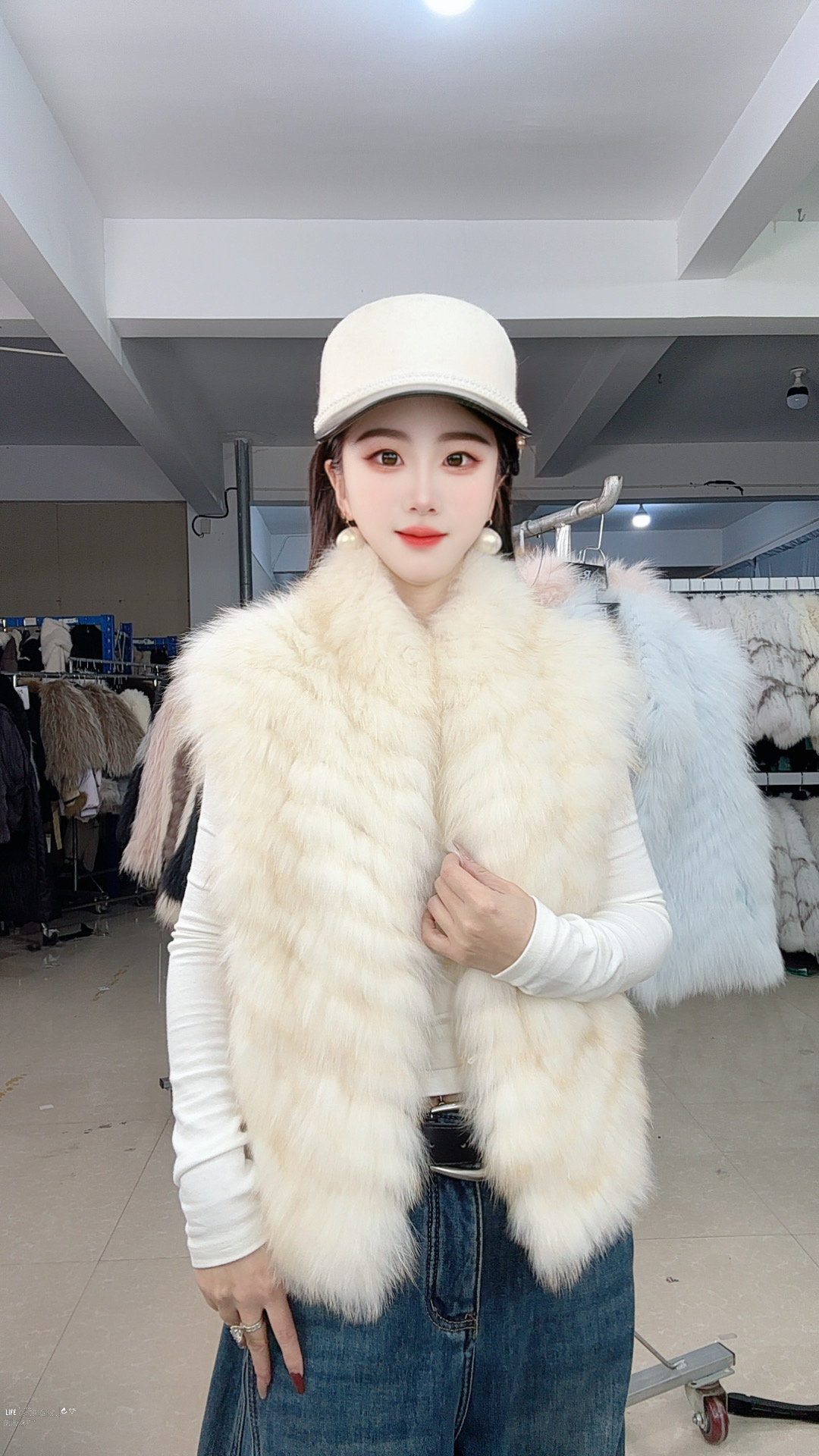 狐狸毛马甲2025新款时尚洋气皮草外套