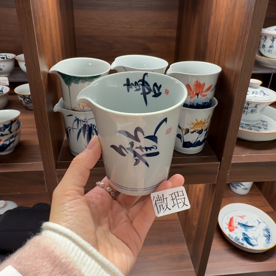 釉下手绘茶具微瑕