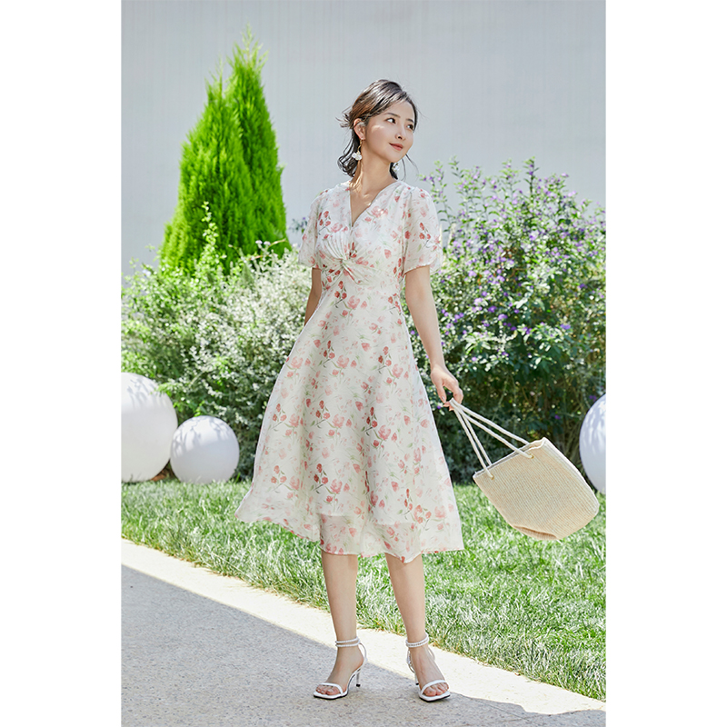 朵以2025夏季新款高腰V领碎花连衣裙收腰长裙39DX811050