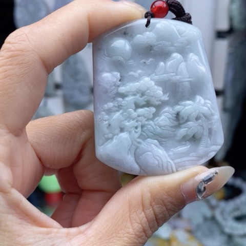 翡翠颈饰未镶嵌翡翠