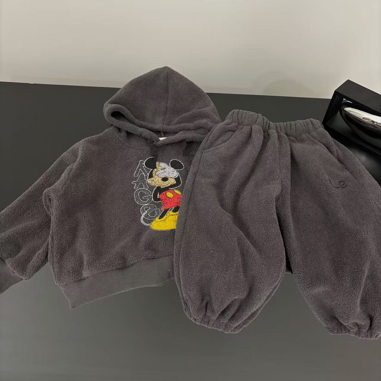 【小盆友现货】2025秋冬儿童韩版卡通宽松连帽卫衣加绒套装9951