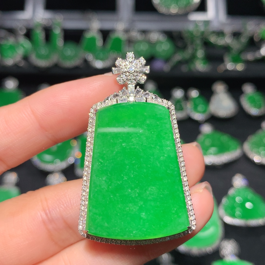 翡翠18K金镶嵌吊坠(不含链)翡翠