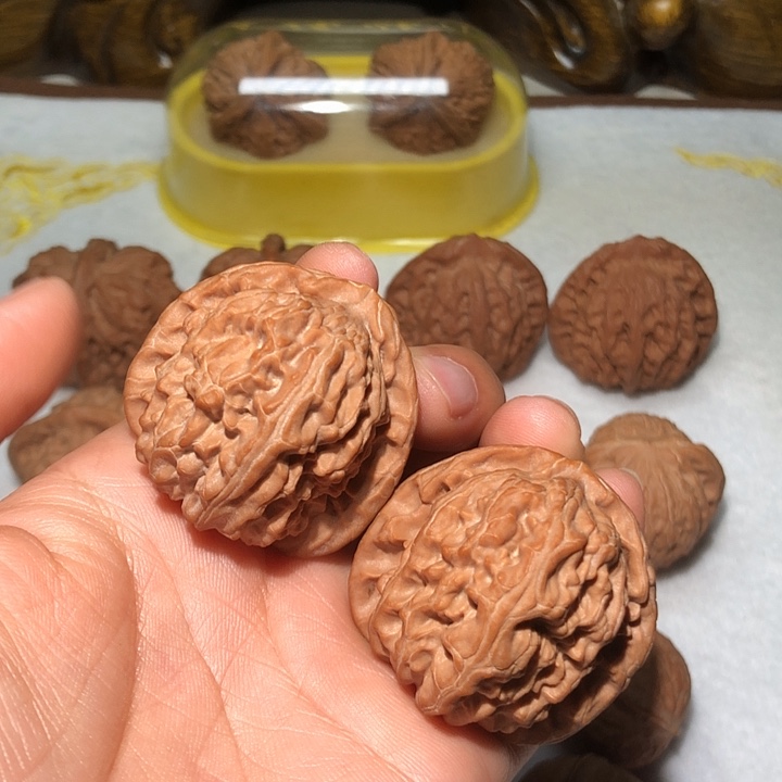 把件文玩核桃40三角白