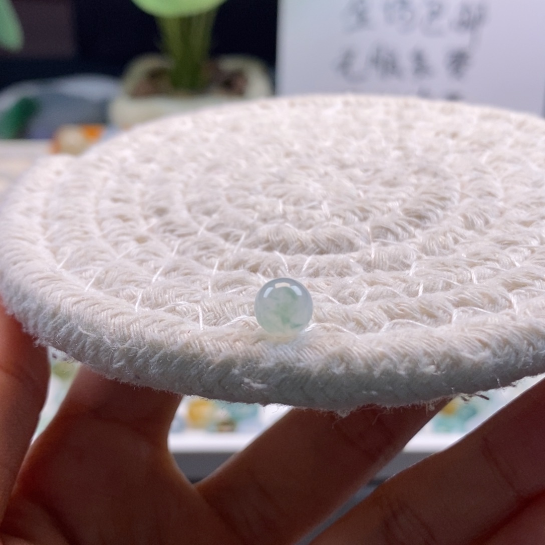 翡翠散珠天然翡翠飘花6.9