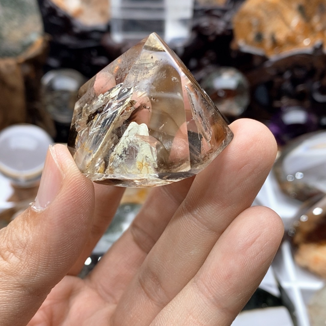 山***1水晶未镶嵌车挂水晶