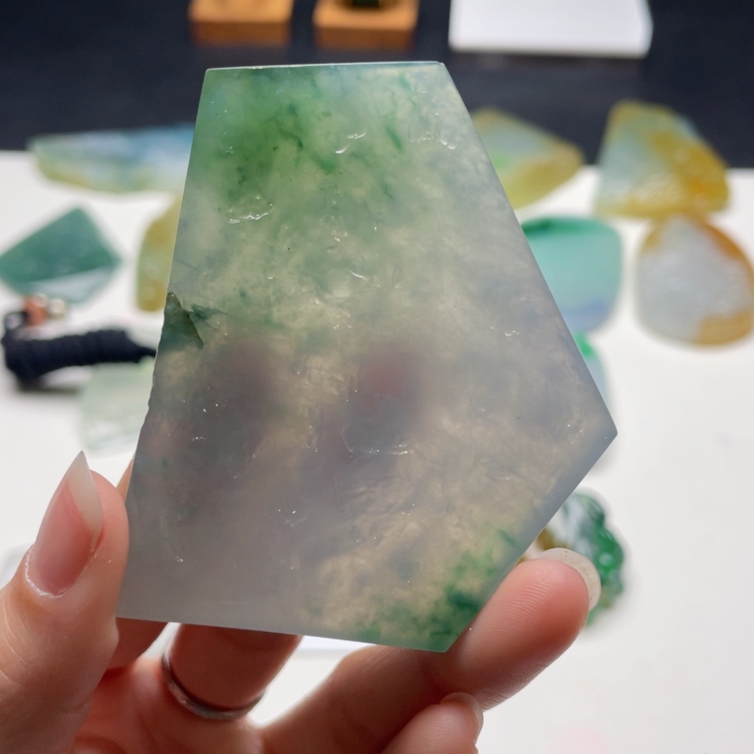 定制翡翠未镶嵌包工包料