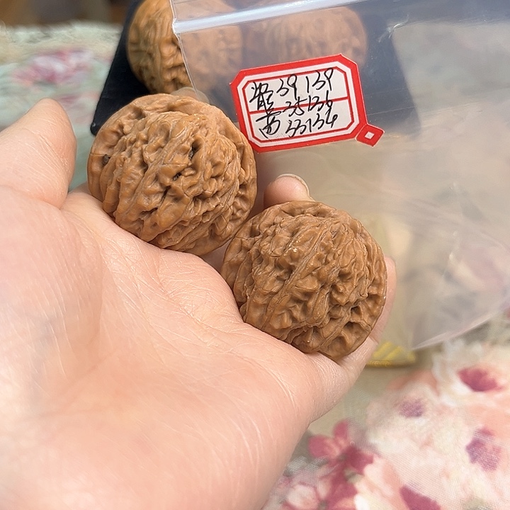 文玩核桃把件一代楼