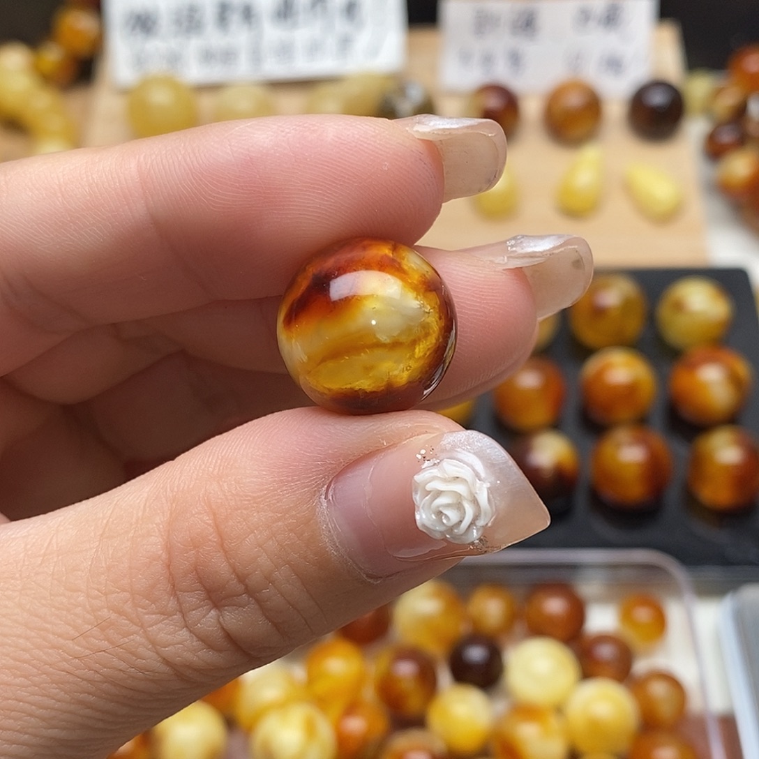 三***）虫珀未镶嵌裸石蜜蜡