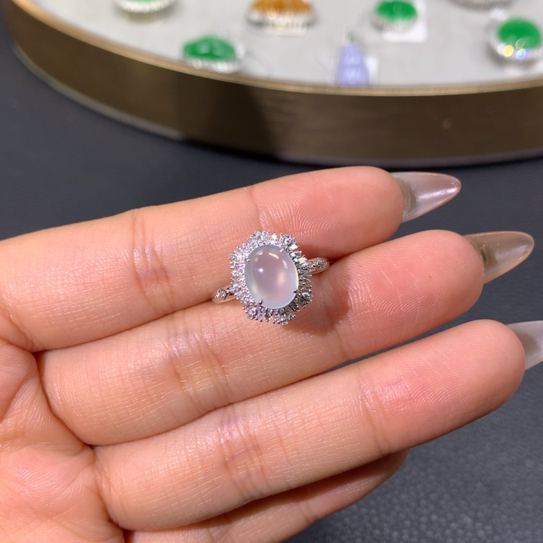 翡翠戒指18K金镶嵌翡翠