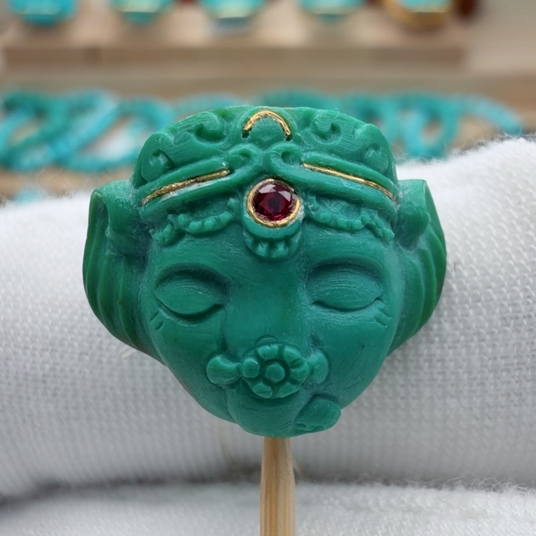 绿松石未镶嵌珠宝奇石