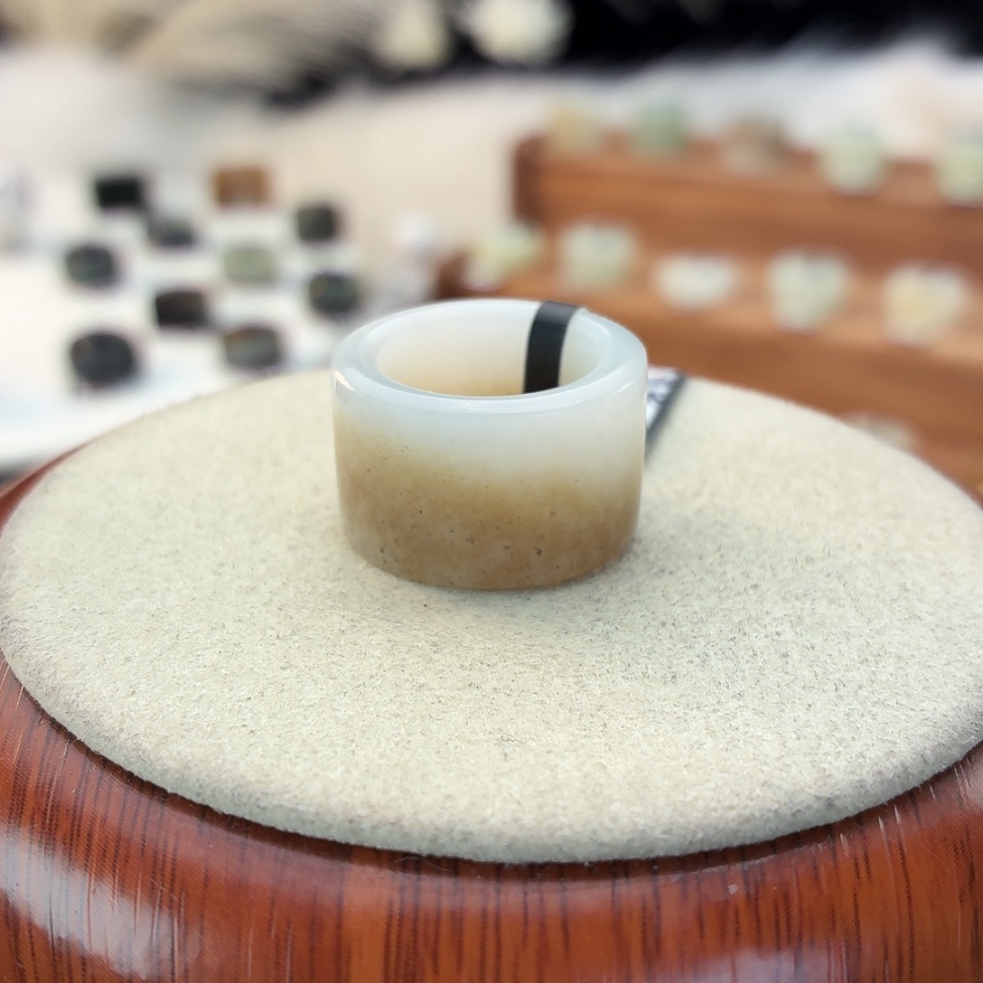 和田玉未镶嵌戒指i20奶盖圆切16.3mm