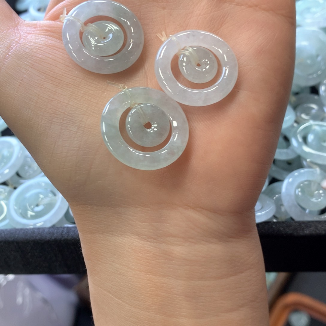 颈饰未镶嵌翡翠多样性发1