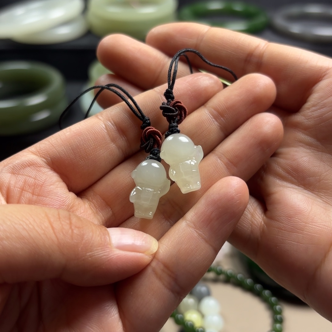 颈饰未镶嵌和田玉拍一发一