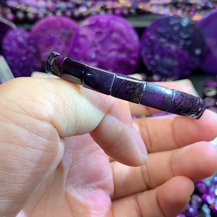 【闪购商品】未镶嵌苏纪石（舒俱来）手牌