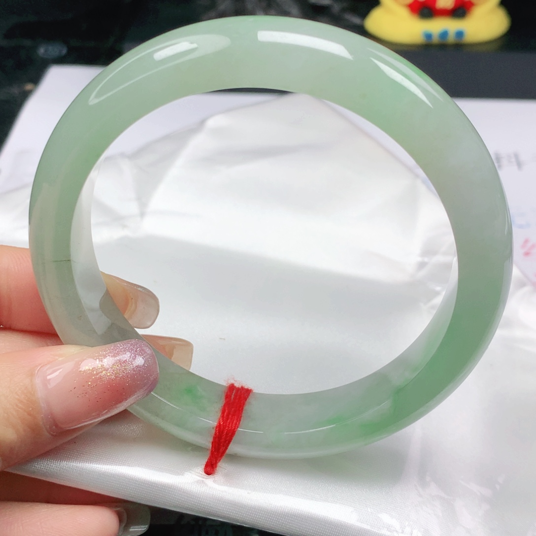 未镶嵌手镯翡翠正
