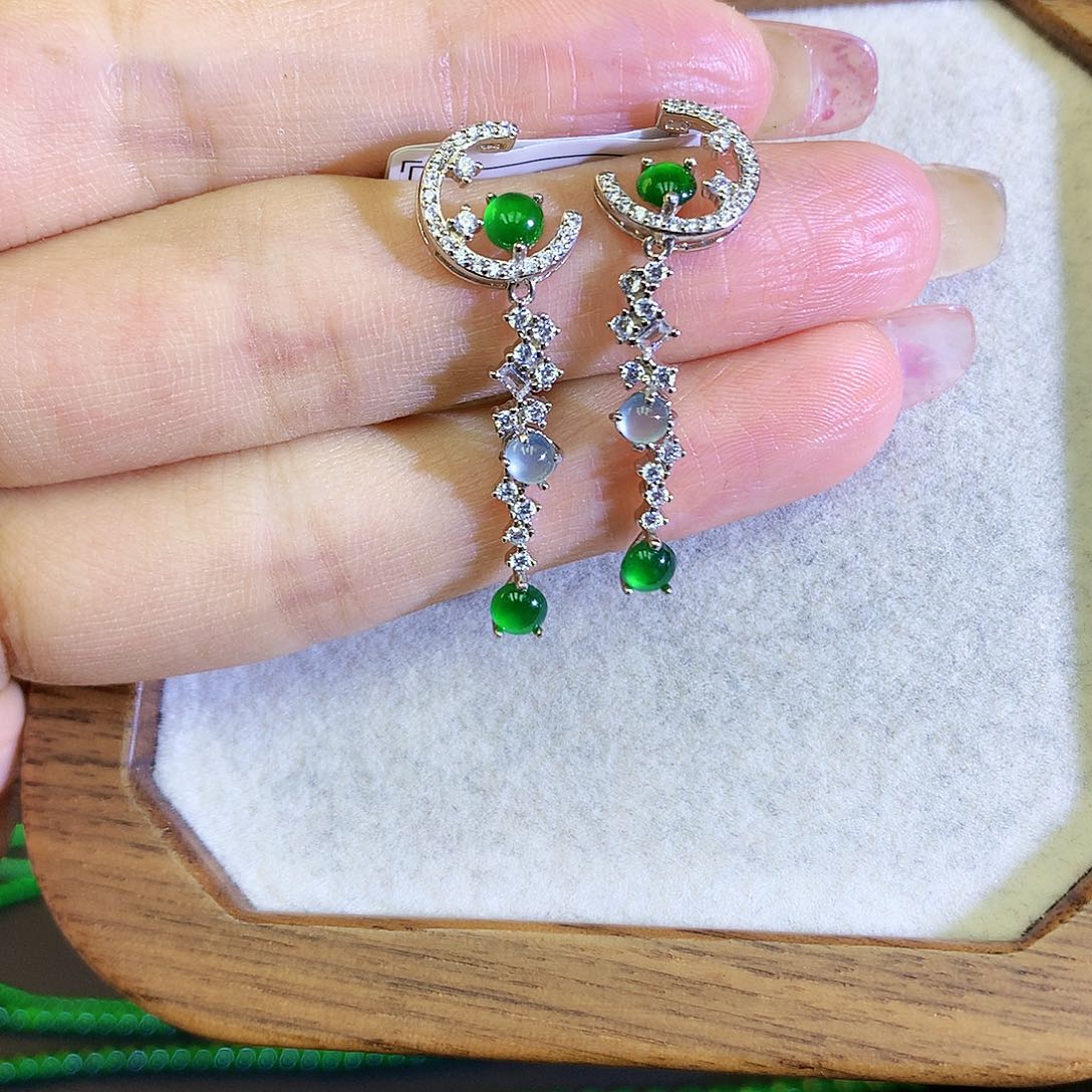 翡翠耳饰银S925镶嵌天然翡翠耳钉