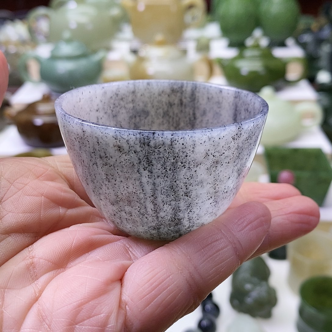 和田玉茶杯未镶嵌